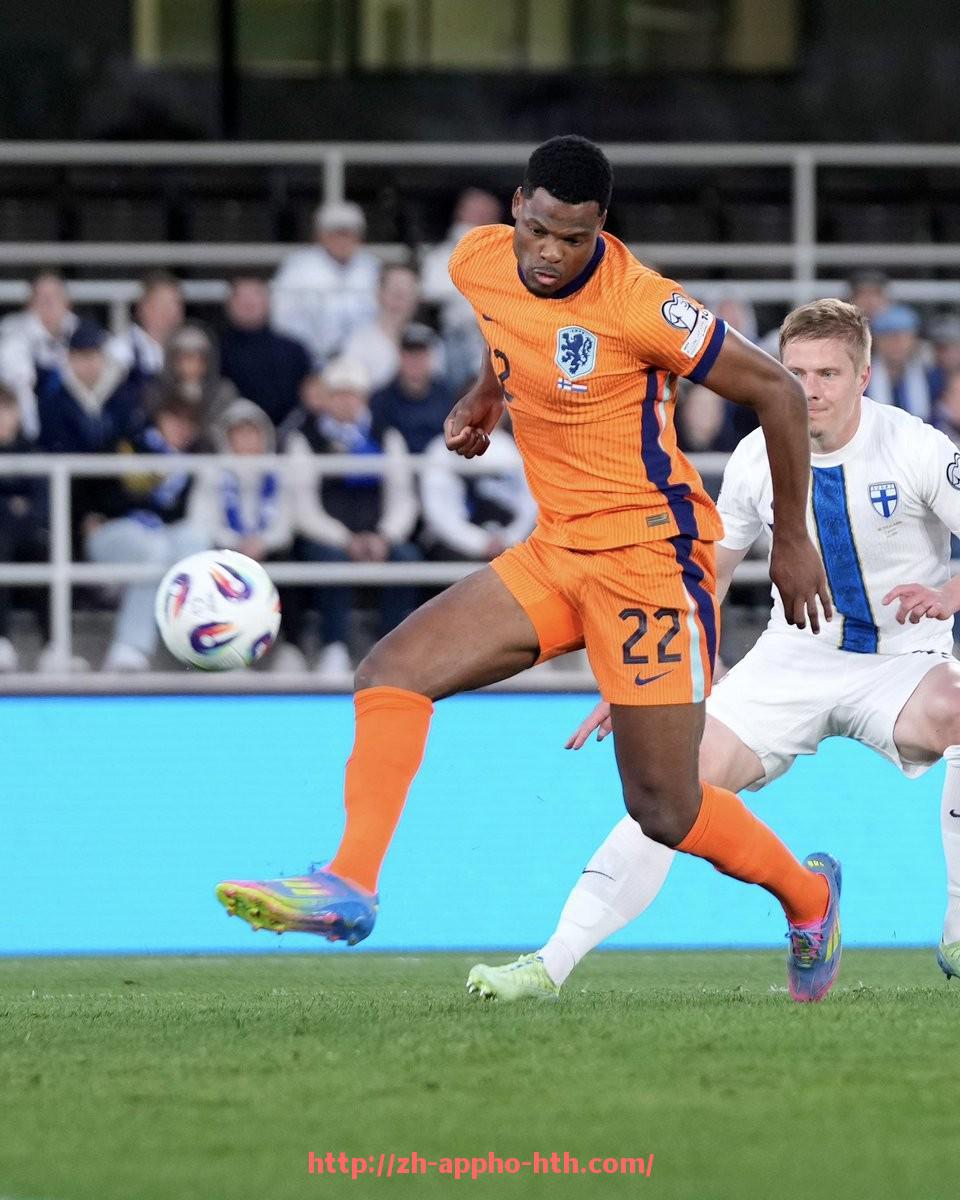 HTH华体会APP下载-法甲顶级射手最新动态与金靴竞争态势分析